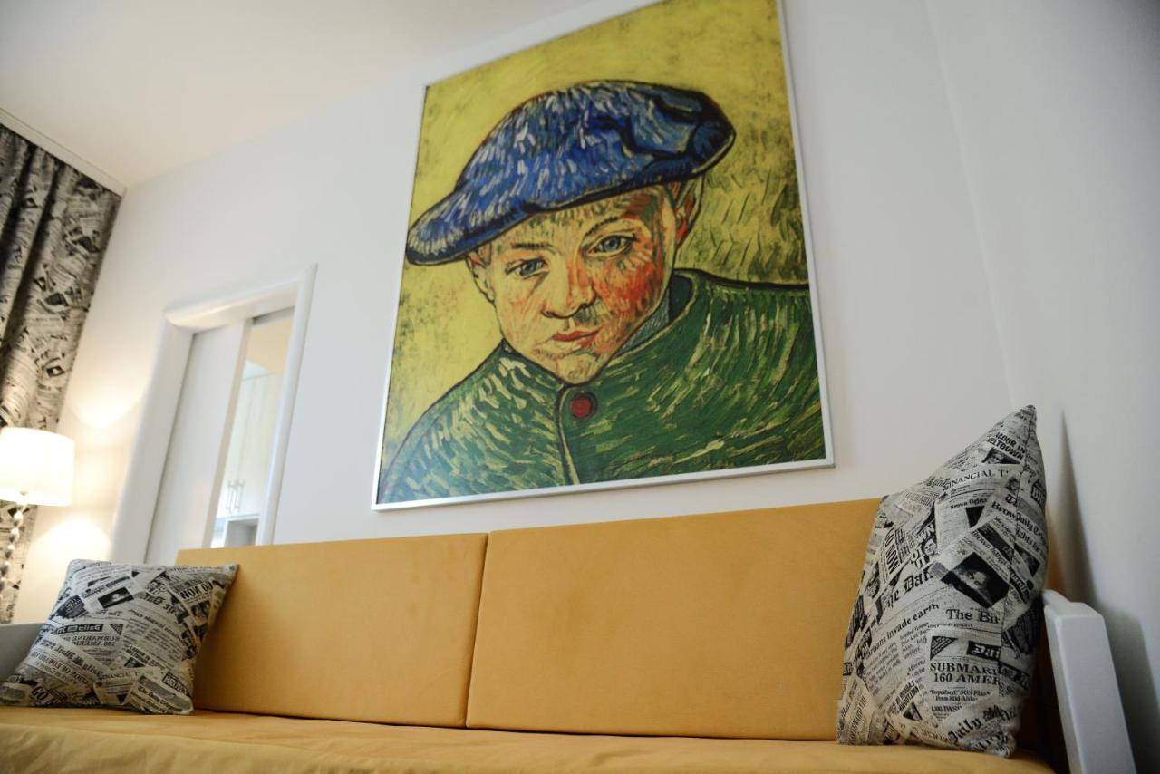 Crystal-Modern Apartment In The Center Of โนวีซาด ภายนอก รูปภาพ