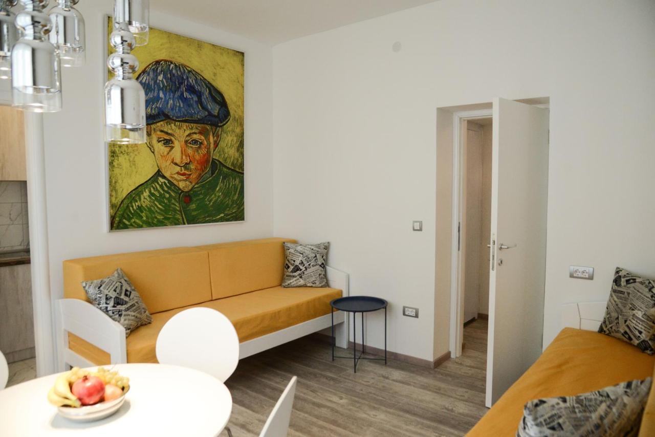 Crystal-Modern Apartment In The Center Of โนวีซาด ภายนอก รูปภาพ